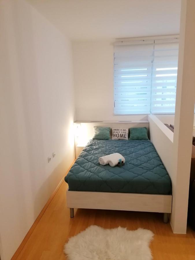 Emili Apartman Ягодина Екстер'єр фото